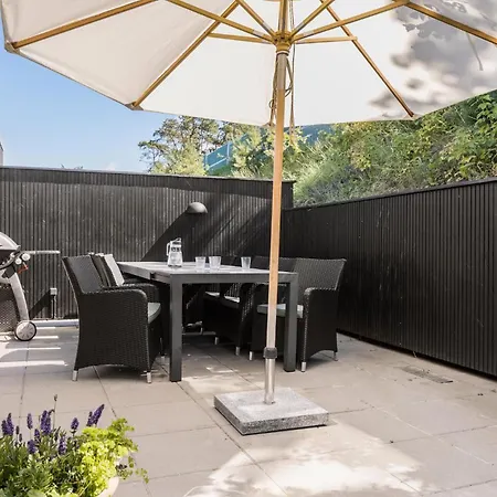 Beautiful In With Kitchen Holiday home *
